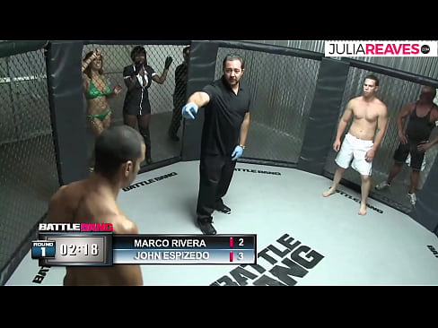 ❤️ Ultimate Fighter knullar en nummerflicka direkt efter en match i ringen Fucking at us ﹏